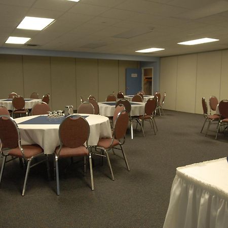 St Christopher'S Hotel Channel Port aux Basques Bagian luar foto