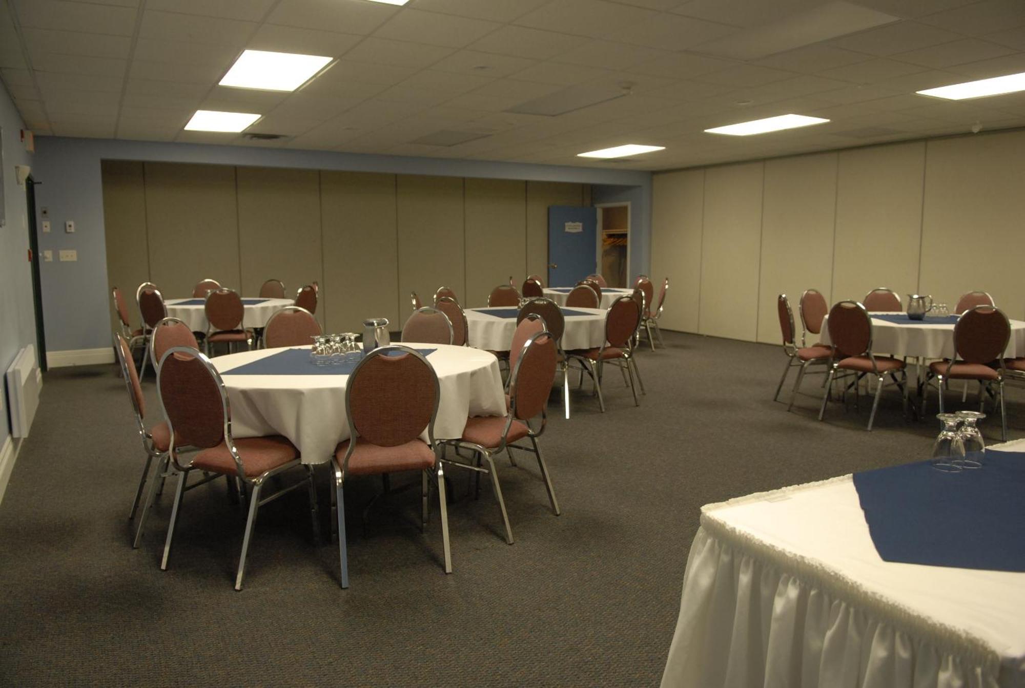 St Christopher'S Hotel Channel Port aux Basques Bagian luar foto