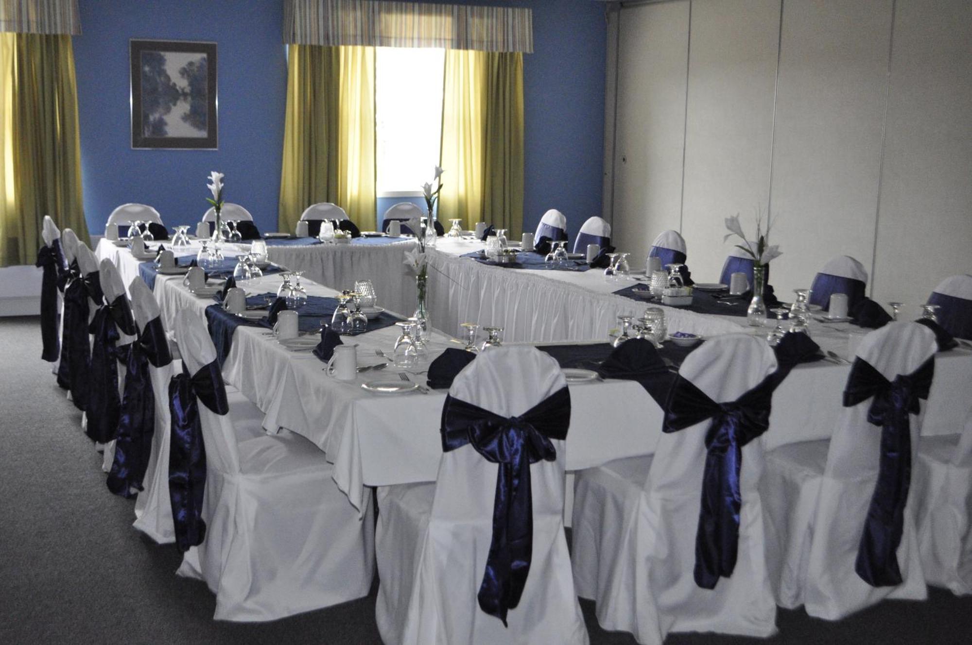 St Christopher'S Hotel Channel Port aux Basques Bagian luar foto
