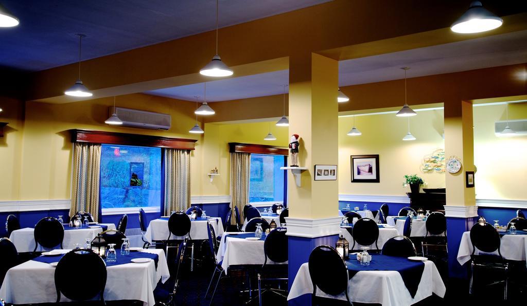 St Christopher'S Hotel Channel Port aux Basques Bagian luar foto