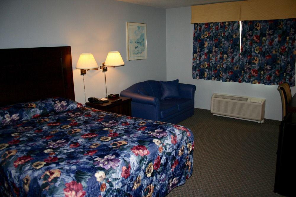 St Christopher'S Hotel Channel Port aux Basques Bagian luar foto