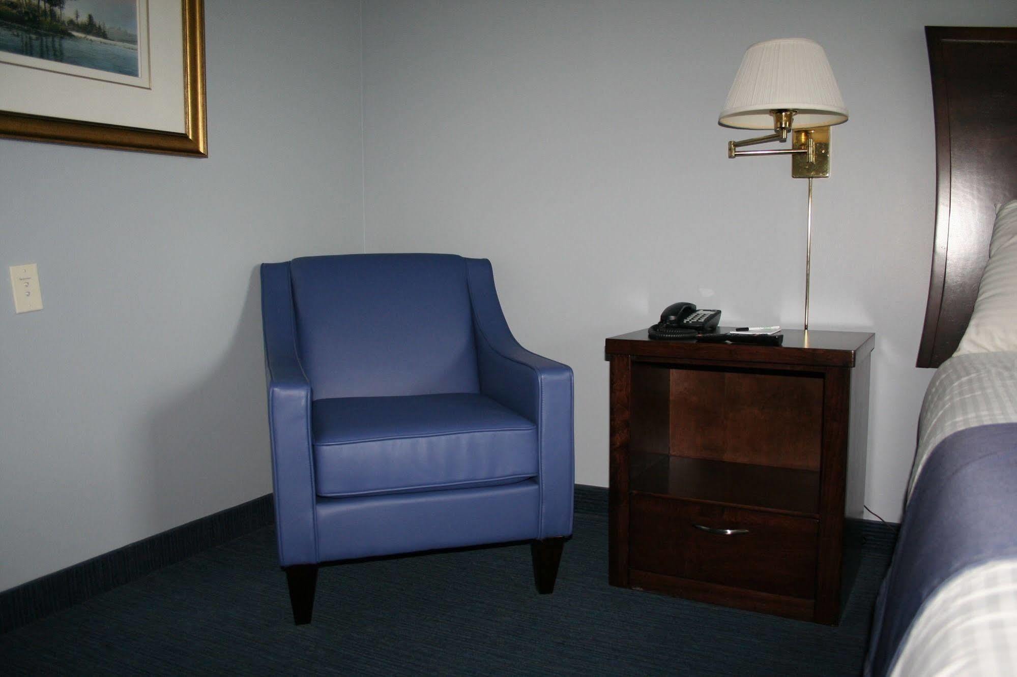 St Christopher'S Hotel Channel Port aux Basques Bagian luar foto
