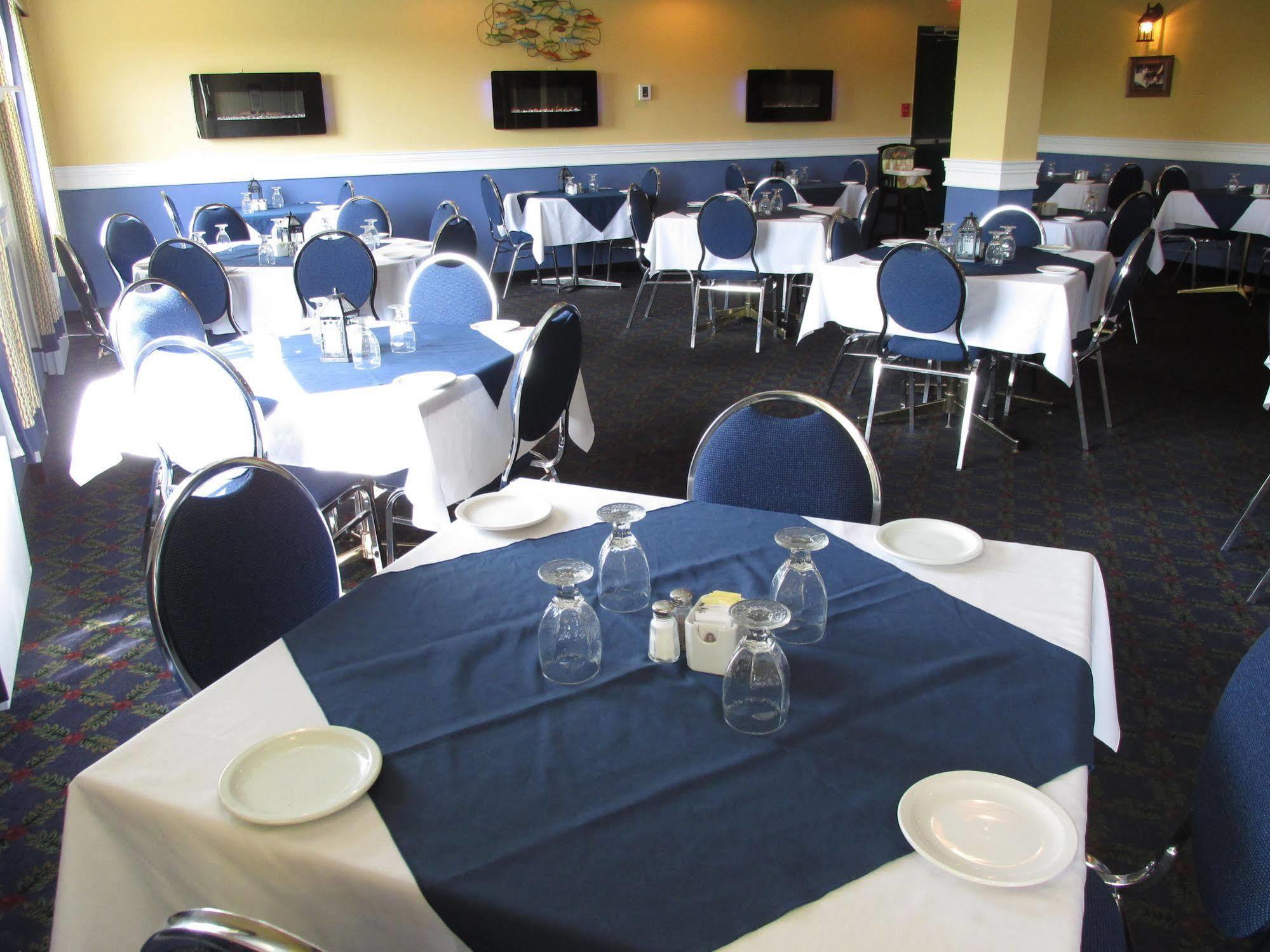 St Christopher'S Hotel Channel Port aux Basques Bagian luar foto