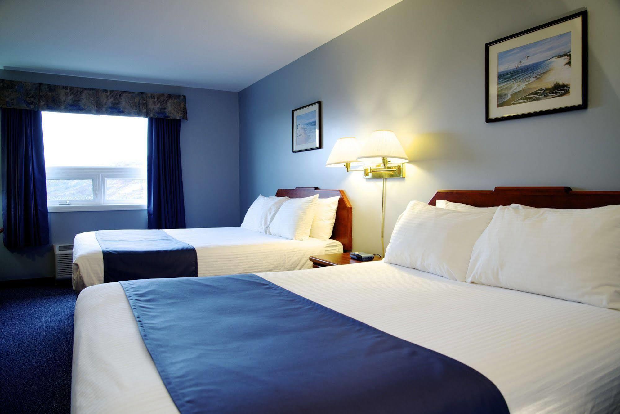 St Christopher'S Hotel Channel Port aux Basques Bagian luar foto